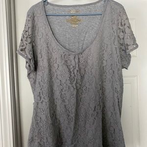 Plus size short sleeve shirt